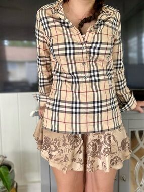 Burberry Nova Check Authentic Women’s Petite XS side zip   Shirt/Top